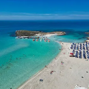 vassos-nissi-plage-hotel.hotelsatayianapa.com/