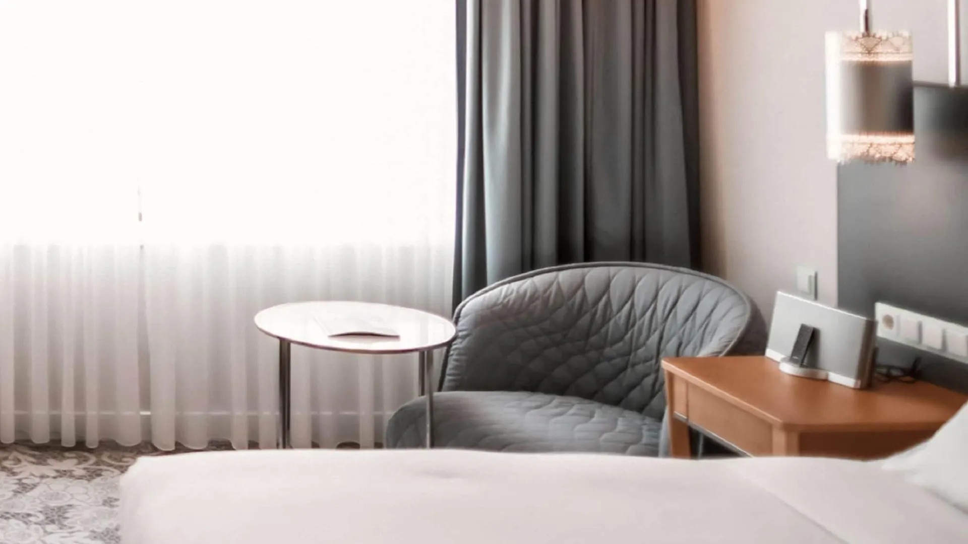 מלון Hilton רוטרדם 5*,  הולנד